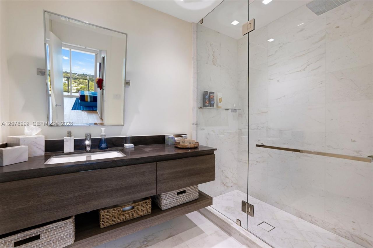 360 Ocean Dr, Unit 1102S, Key Biscayne, FL 33149 Photo