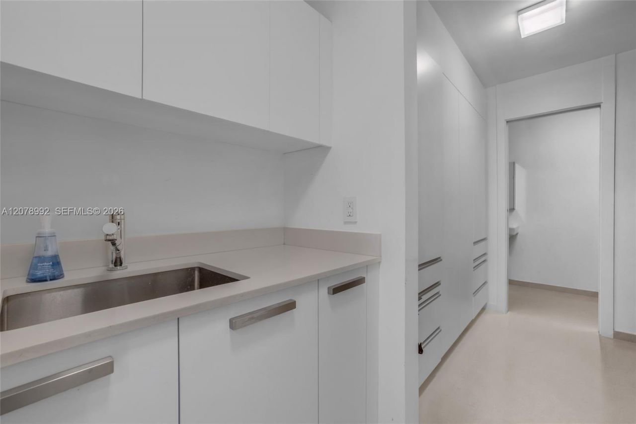 360 Ocean Dr, Unit 1102S, Key Biscayne, FL 33149 Photo