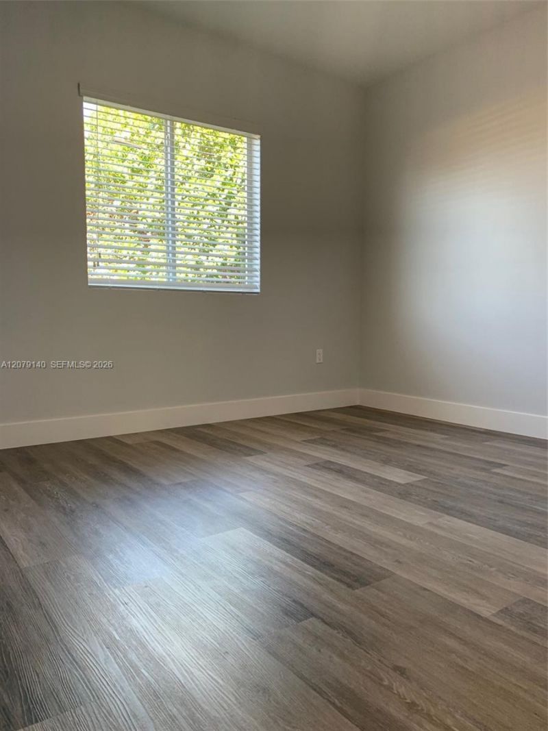 803 E 28th St, Unit 803, Hialeah, FL 33013 Photo