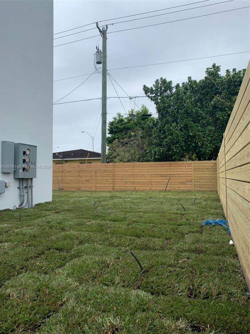 803 E 28th St, Unit 803, Hialeah, FL 33013 Photo