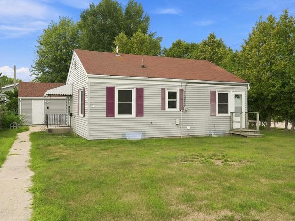 904 Raton COURT, Manitowoc, WI 54220