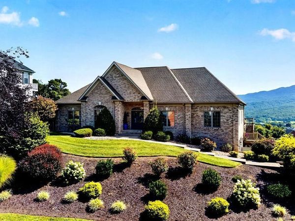 120 PELHAM PL, ROCKINGHAM, VA 22801