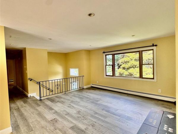 260 Oceanside Street , Islip Terrace, NY 11752
