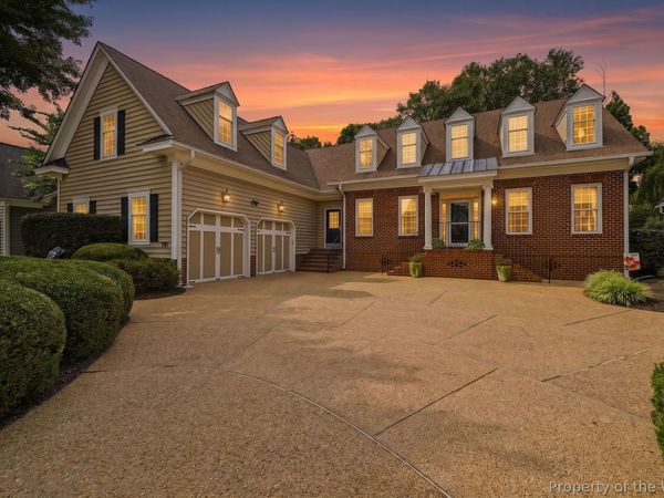 195 Nottinghamshire , Williamsburg, VA 23188