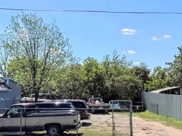 4342 Spring Avenue , Dallas, TX 75210