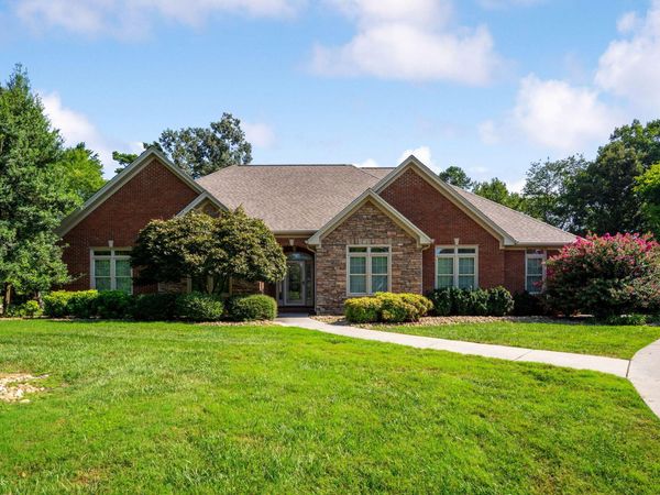 9749 Stone Mist Lane, Chattanooga, TN 37421
