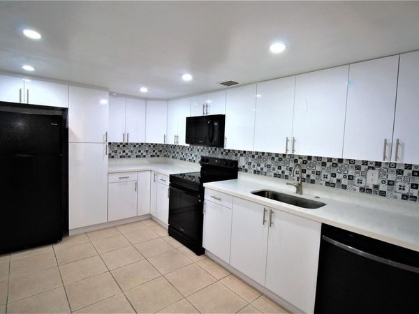 7000 NW 186TH Street, Unit 4-217, Hialeah, FL 33015
