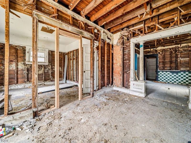 3257 E 56th Place, Cleveland, OH 44127 Photo 6