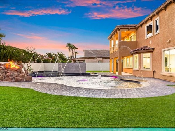 6351 Abacus Farms Court, Las Vegas, NV 89131