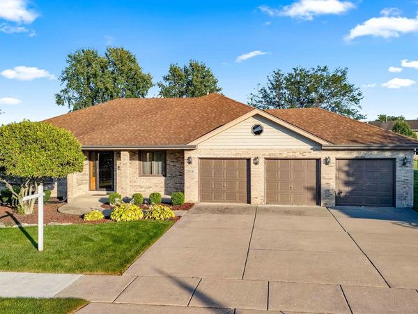 10241 Royal Court , Mokena, IL 60448