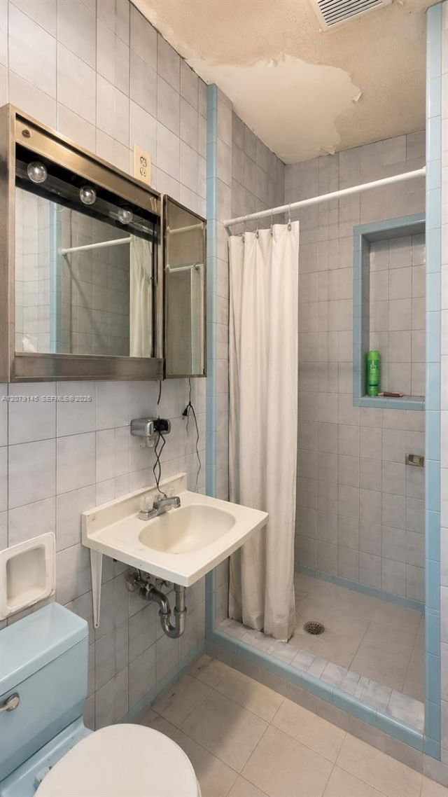 3441 NW 17th St, Miami, FL 33125 Photo