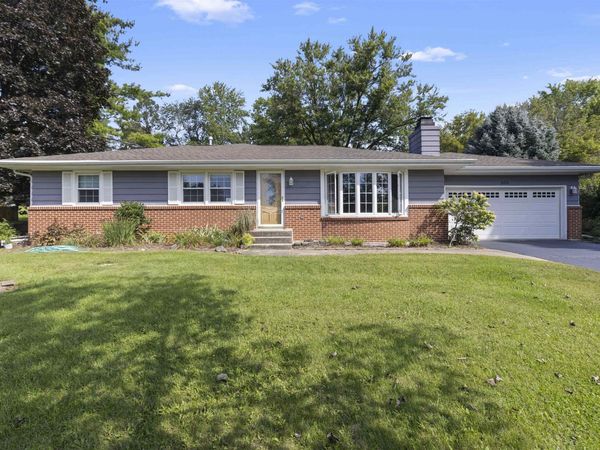 8694 N Glacier Drive, BYRON, IL 61010