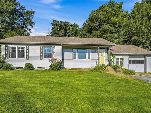 6000 Arlington Avenue, Kansas City, MO 64133