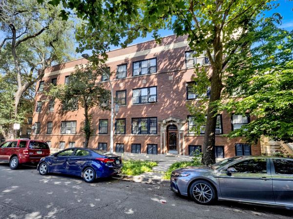 1318 W Granville Avenue , Unit 3W, Chicago, IL 60660