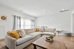 120 Woodland Oak Way photo 4