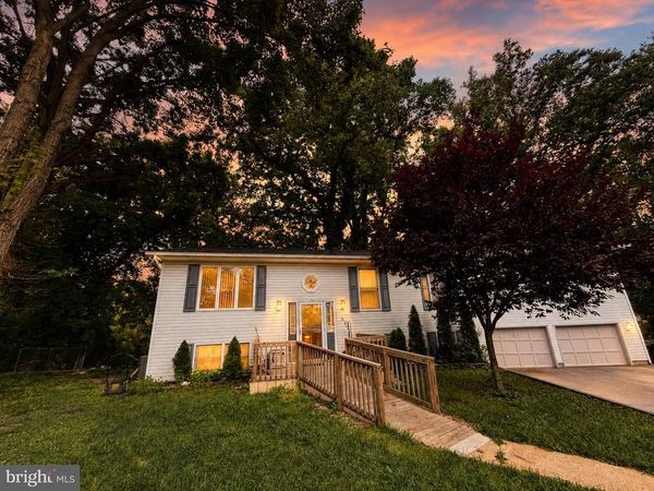 913 COUNTRY TERRACE, SEVERNA PARK, MD 21146