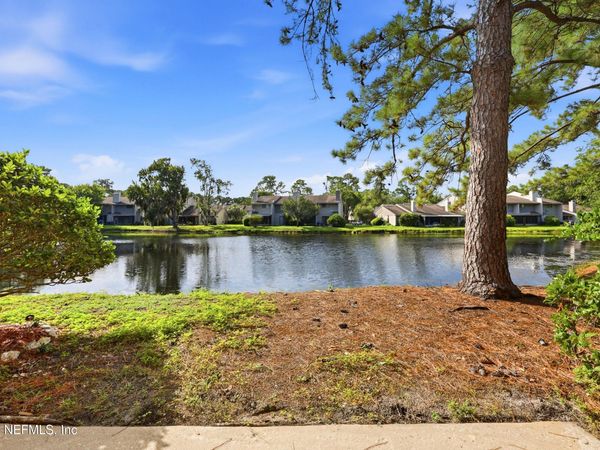 3801 CROWN POINT Road, Unit 2093, Jacksonville, FL 32257