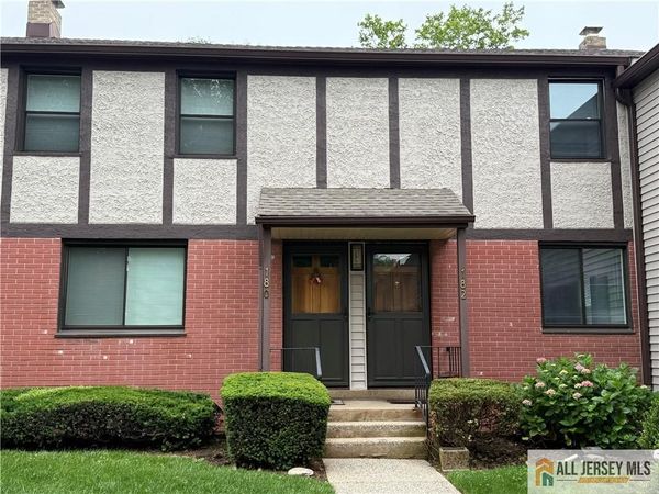 182 Newman Street , Metuchen, NJ 08840