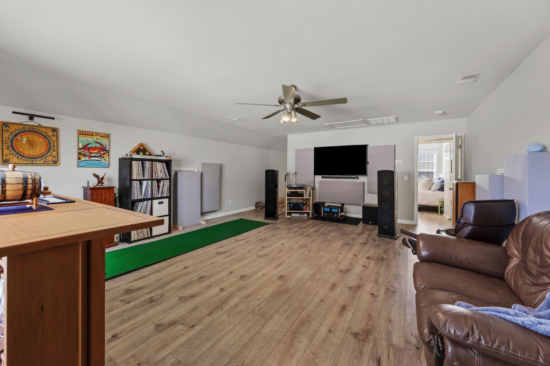 163 Oakesdale Drive Photo 38