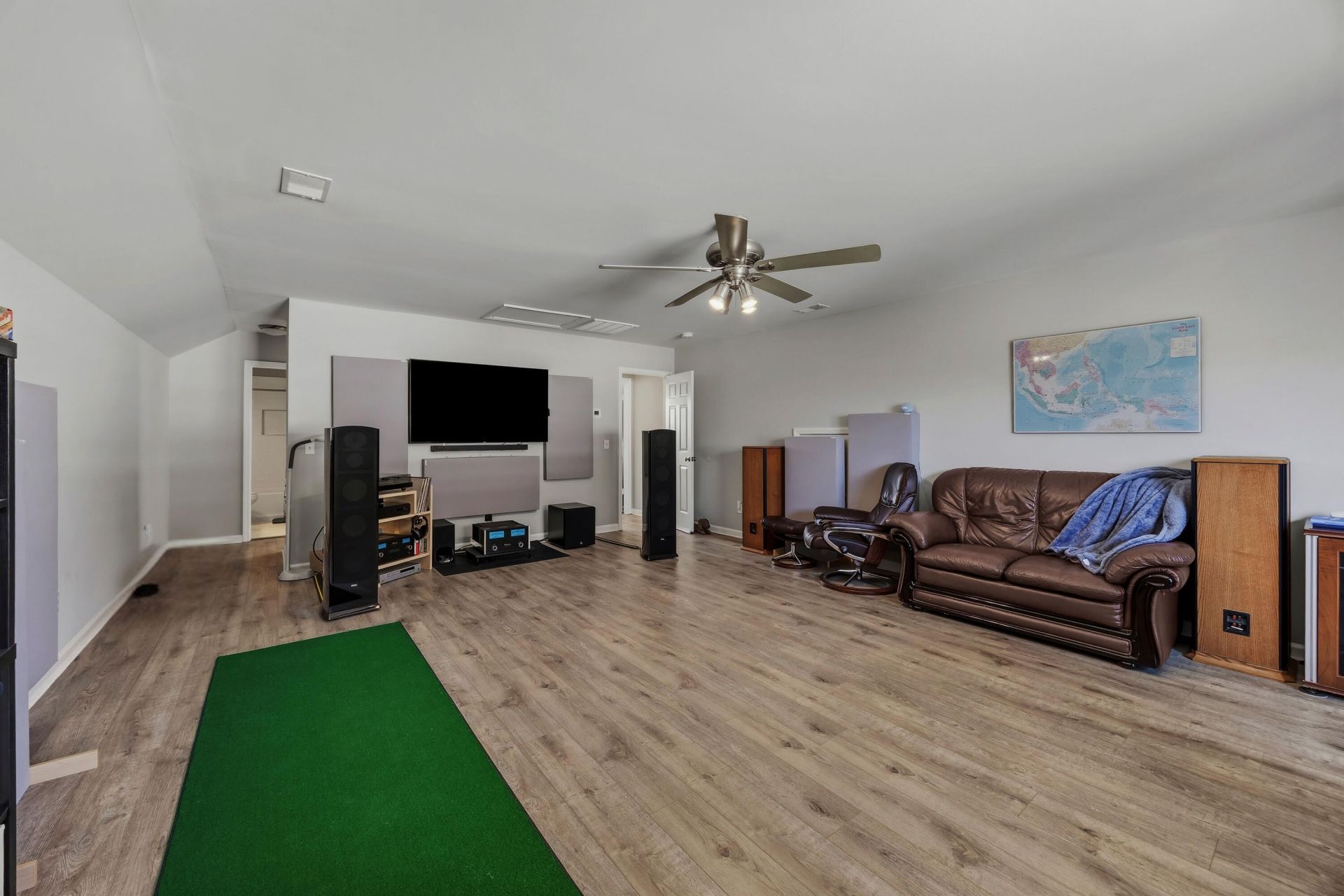 163 Oakesdale Drive Photo 39
