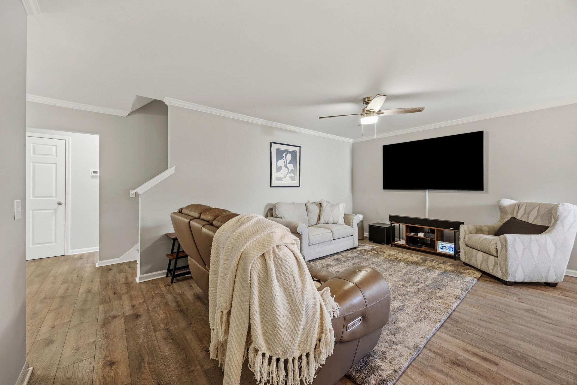 163 Oakesdale Drive Photo 8