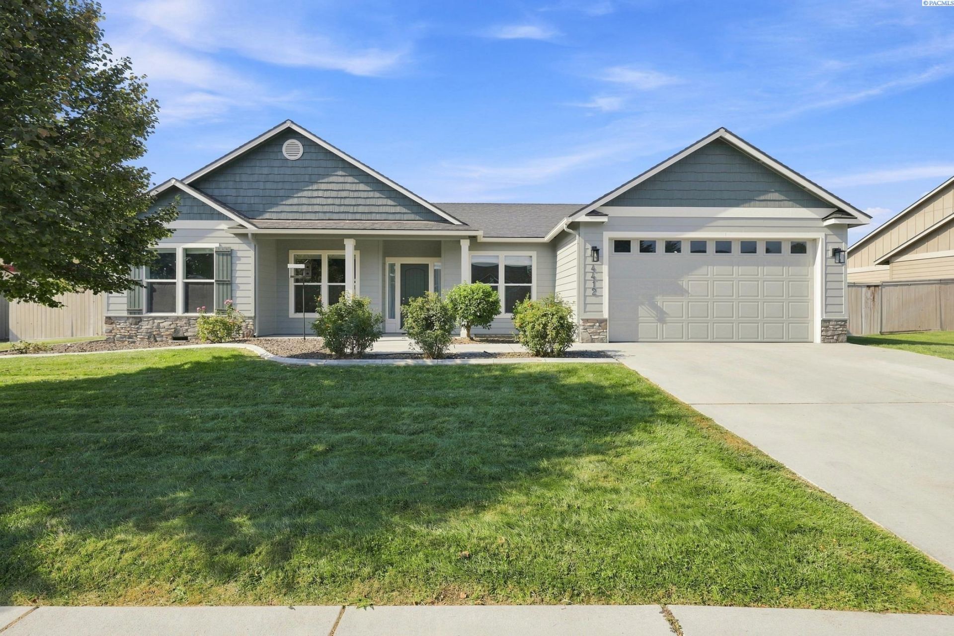 4412 Meadow View Drive primary photo