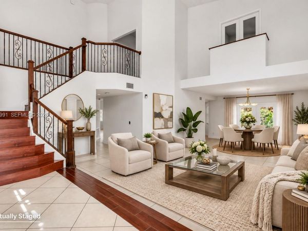 950 NW 197th Ter, Pembroke Pines, FL 33029