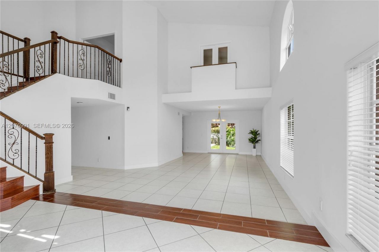 950 NW 197th Ter , Pembroke Pines, FL 33029 Photo