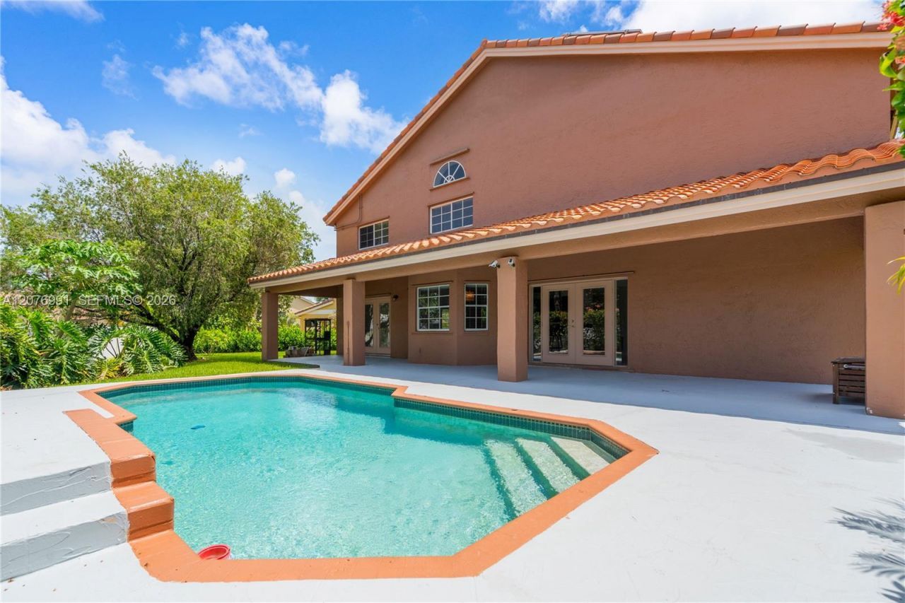 950 NW 197th Ter , Pembroke Pines, FL 33029 Photo