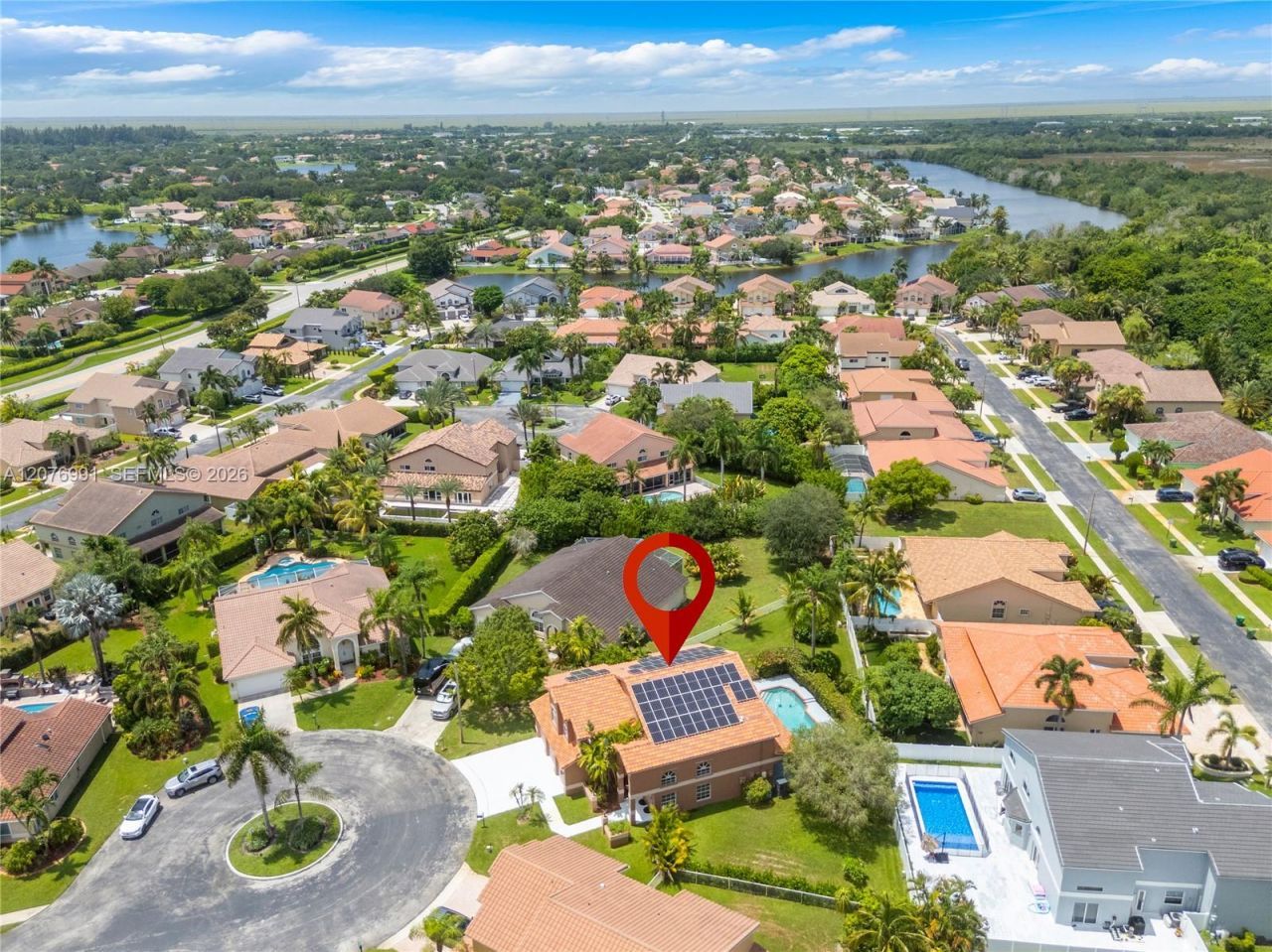 950 NW 197th Ter , Pembroke Pines, FL 33029 Photo