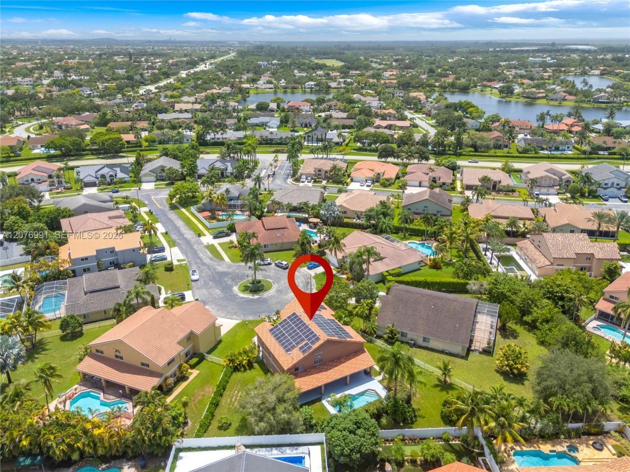 950 NW 197th Ter , Pembroke Pines, FL 33029 Photo