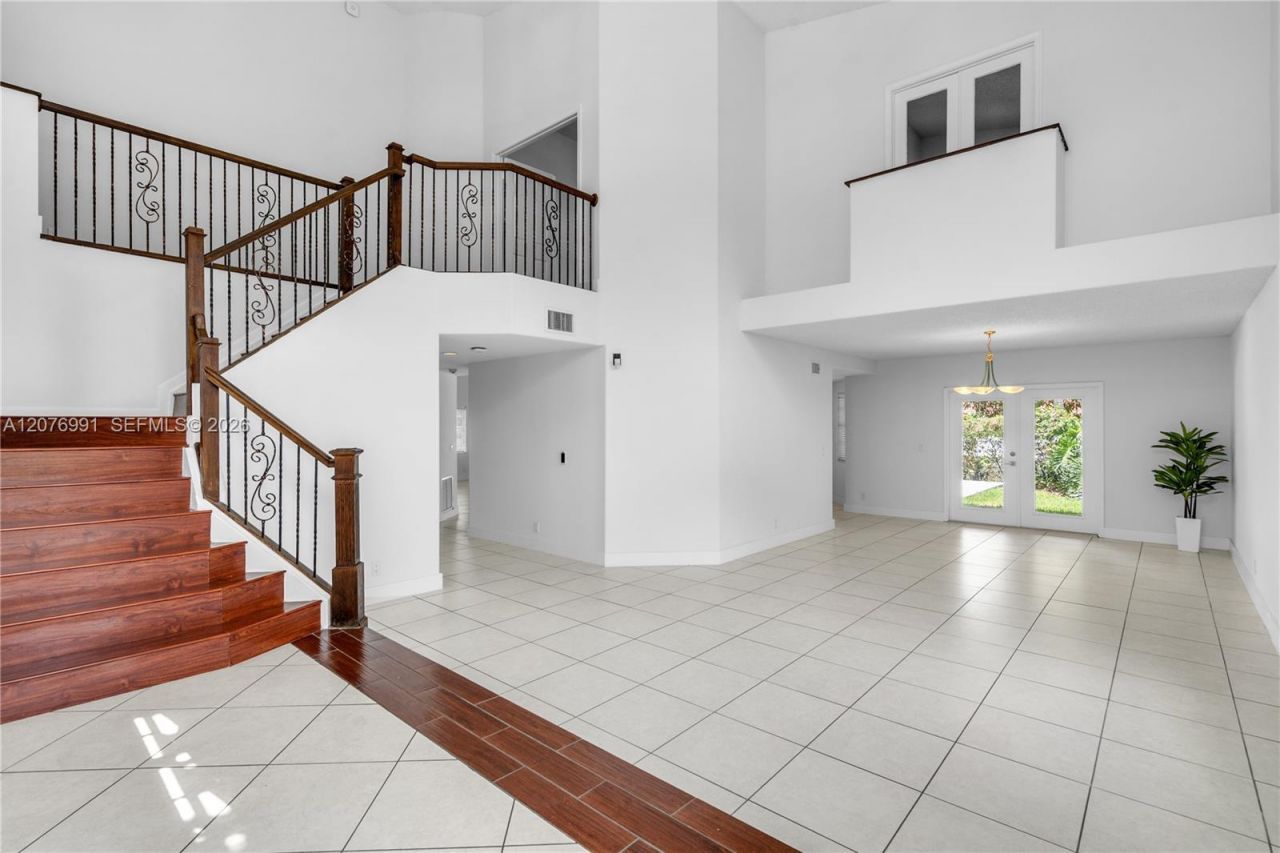 950 NW 197th Ter , Pembroke Pines, FL 33029 Photo