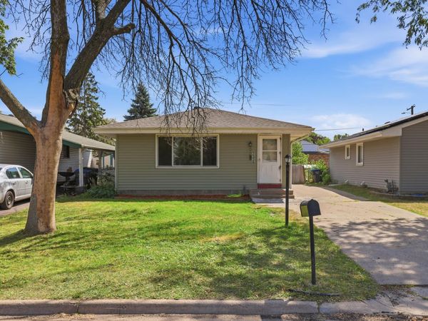 2336 12th Avenue E, North Saint Paul, MN 55109