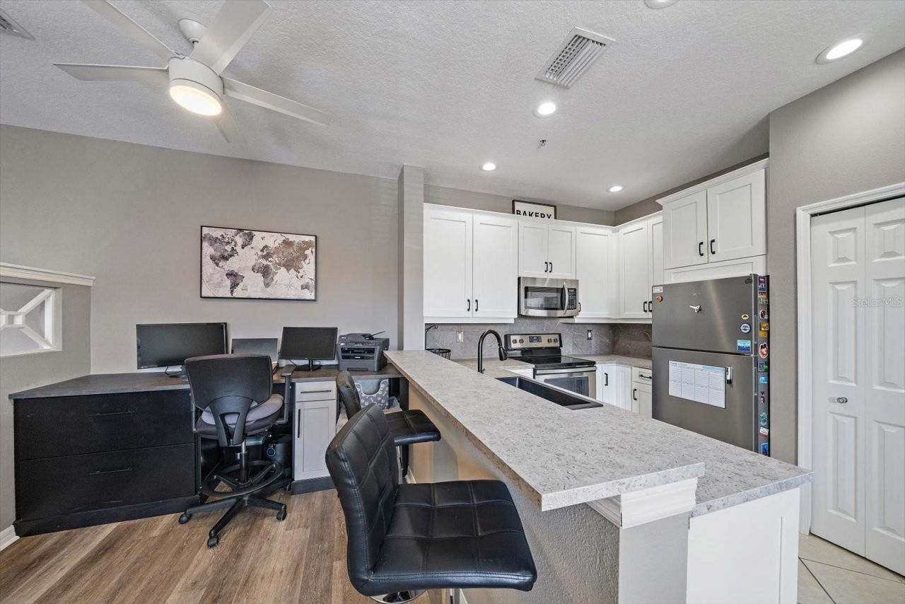 4206 Via Piedra Circle, Unit 3-202, Sarasota, FL 34233 Photo