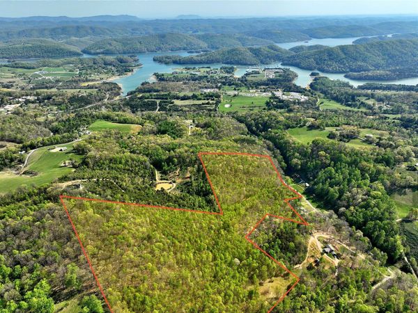 1 Lay Hollow Rd , Sharps Chapel, TN 37866