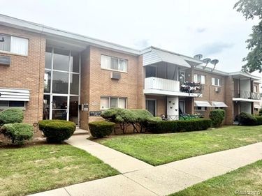 17121 Redford Street, Unit 212, Detroit, Mi 48219