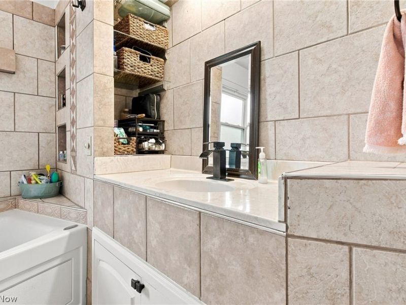 4350 W 49th Street, Cleveland, OH 44144 Photo 19