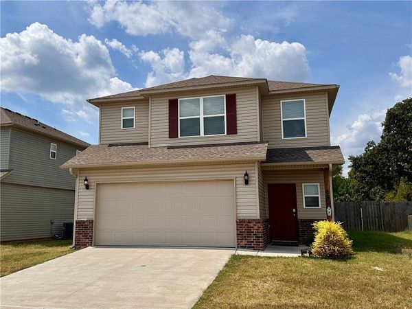 883 Sparrow Circle , Fayetteville, AR 72701