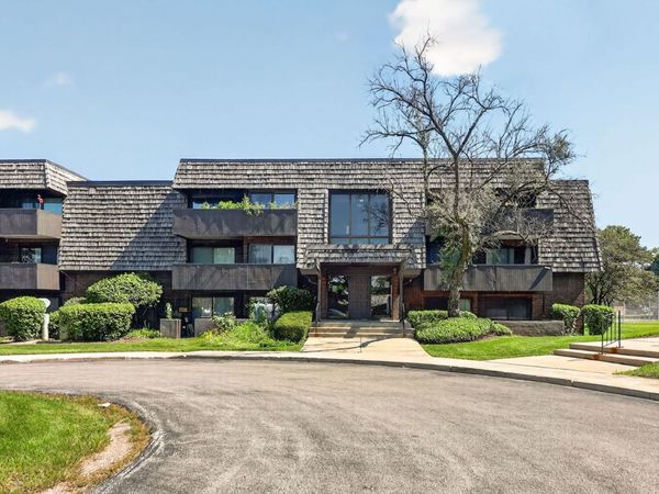 513 Timber Ridge Drive , Unit 105C, Carol Stream, IL 60188