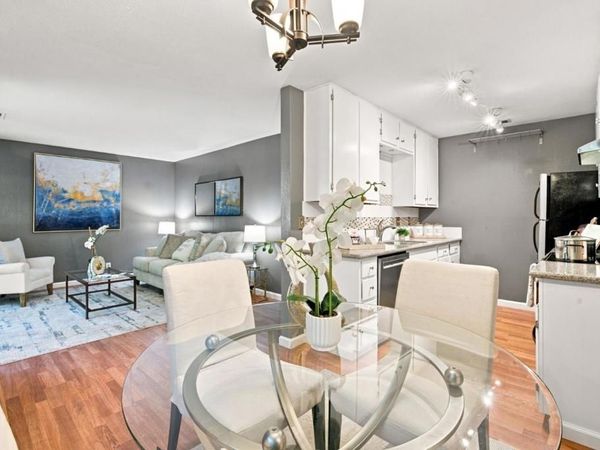 24 Emery Bay Drive, Emeryville, CA 94608