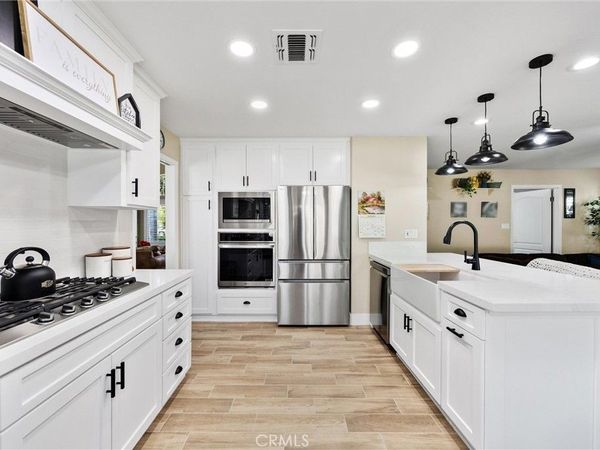 12008 Ernestina Court, Bakersfield, CA 93306