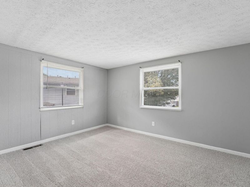 699 Cherry Hollow Road , Unit A, Columbus, OH 43228 Photo 15
