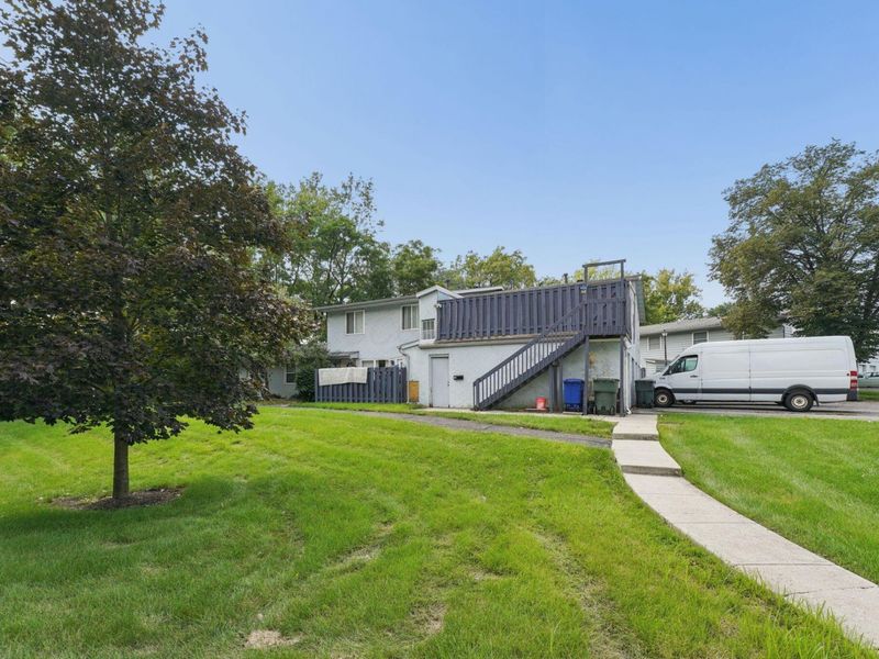 699 Cherry Hollow Road , Unit A, Columbus, OH 43228 Photo 27