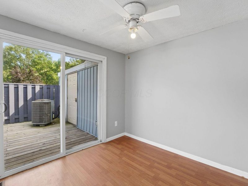 699 Cherry Hollow Road , Unit A, Columbus, OH 43228 Photo 9