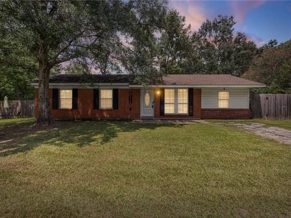 8036 Three Notch Road, Mobile, AL 36619