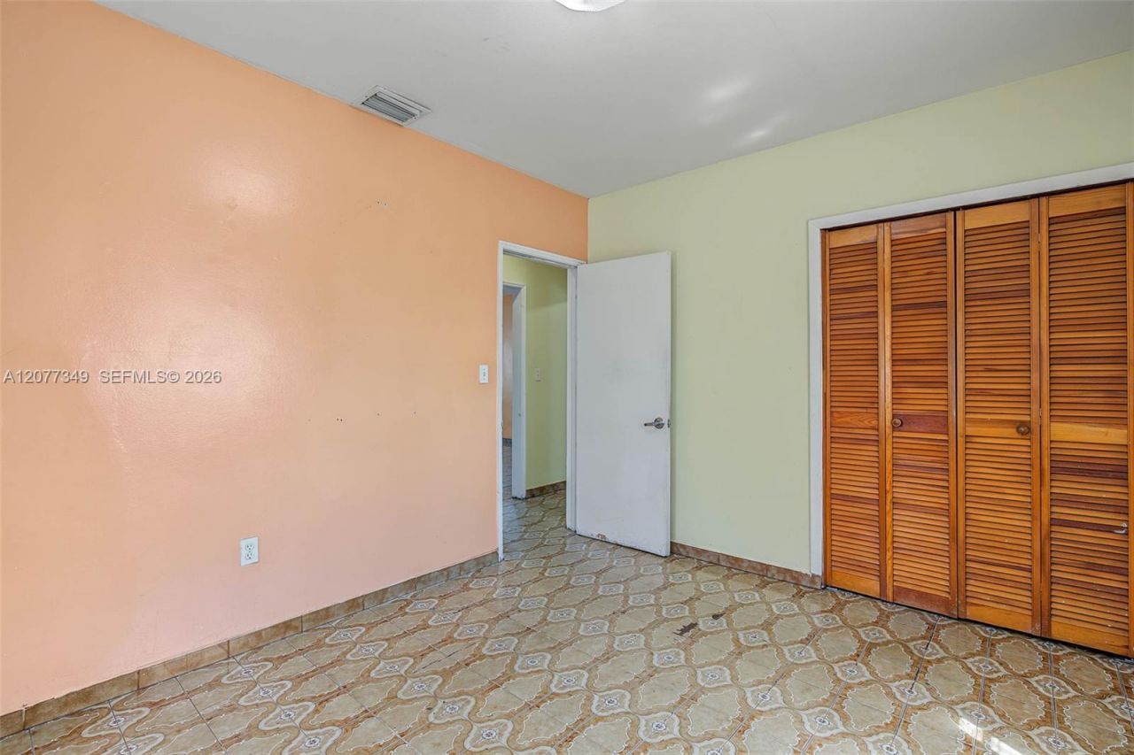 3940 NW 2nd St , Miami, FL 33126 Photo