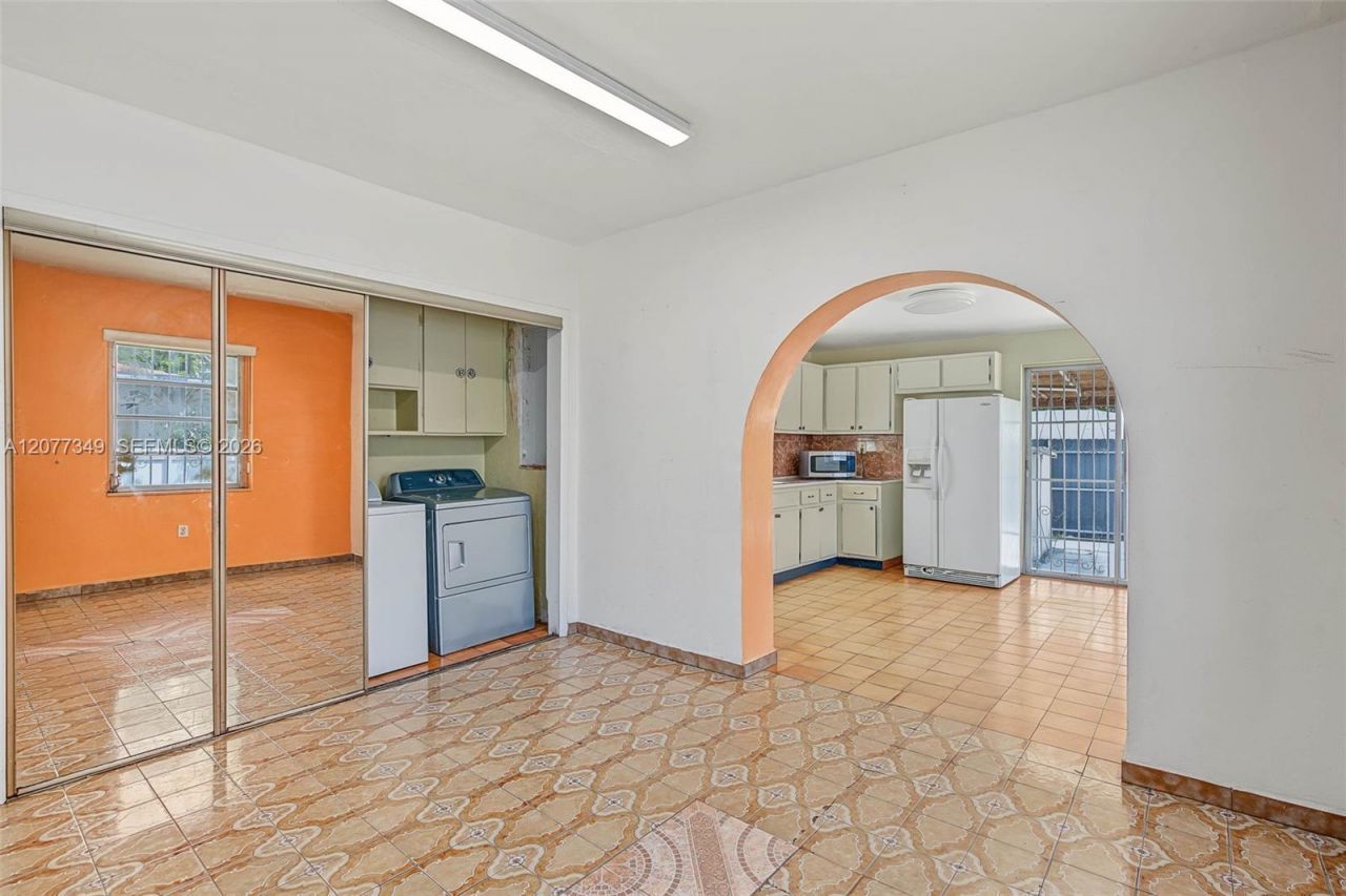 3940 NW 2nd St , Miami, FL 33126 Photo