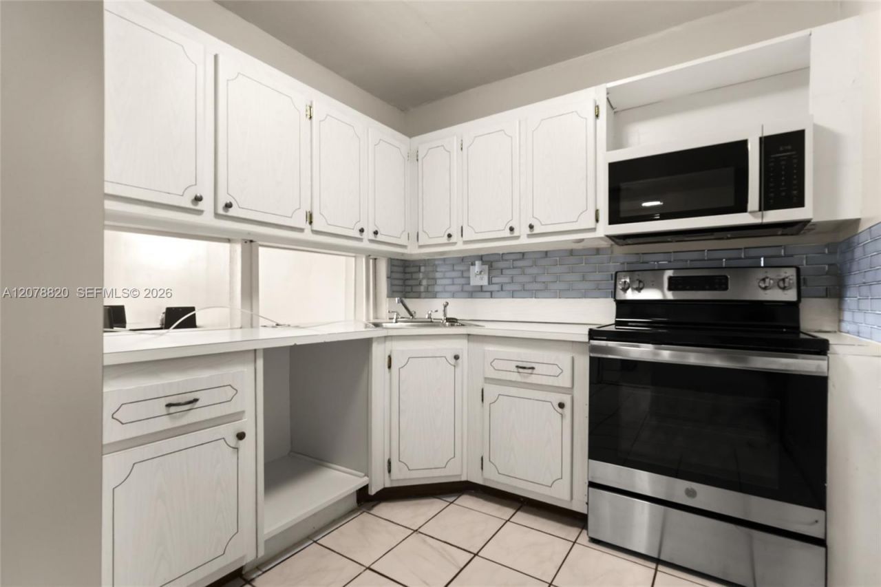 2100 Sans Souci Blvd , Unit A1010, North Miami, FL 33181 Photo