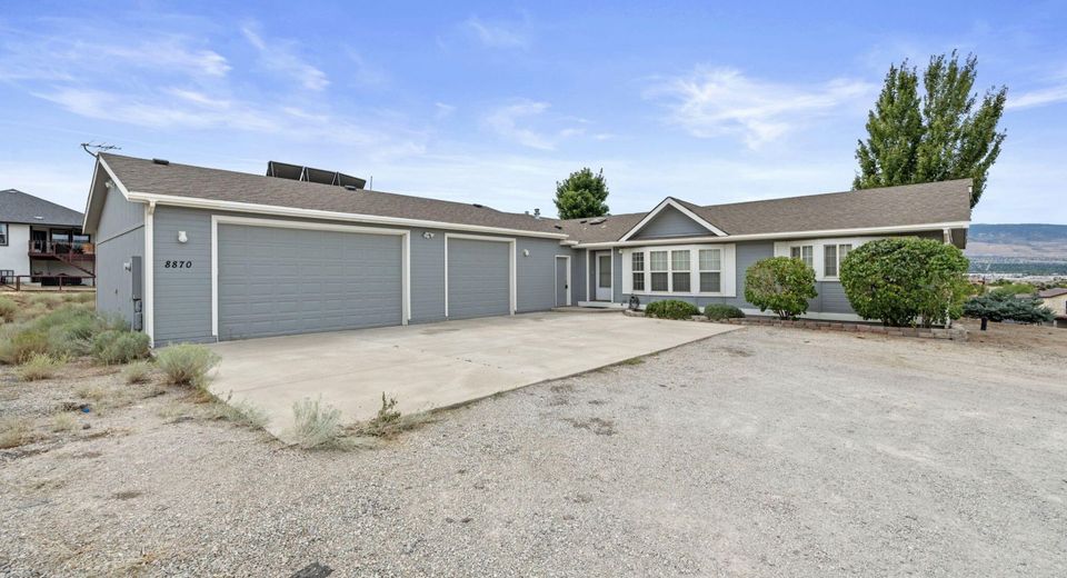 8870 Western Skies Drive, Reno, NV 89521 Photo