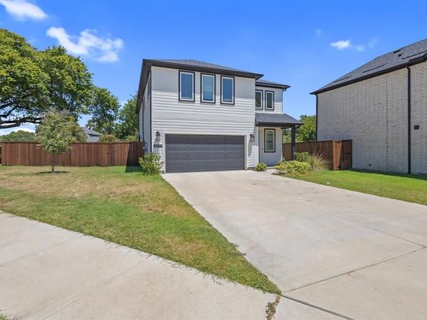 4539 Hogans Alley Drive , Arlington, TX 76001